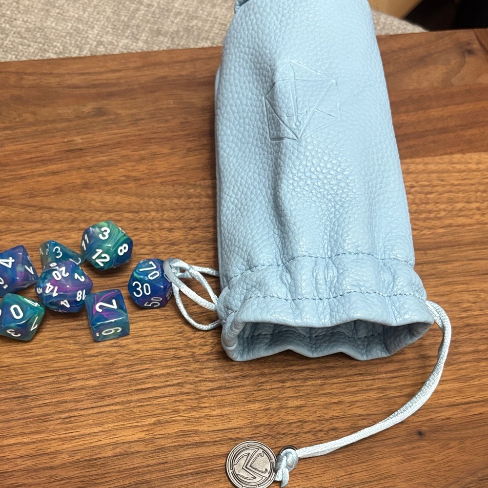 VOX MACHINA DICE SET: PIKE TRICKFOOT - Picture 7 of 7